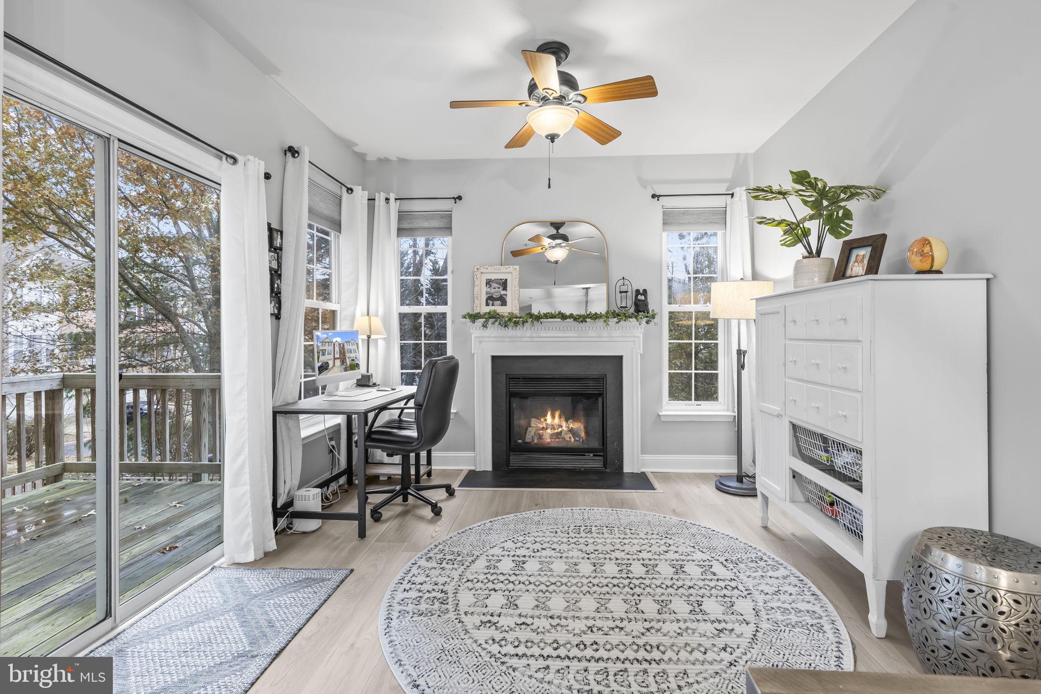 RIVER OAKS - Residential