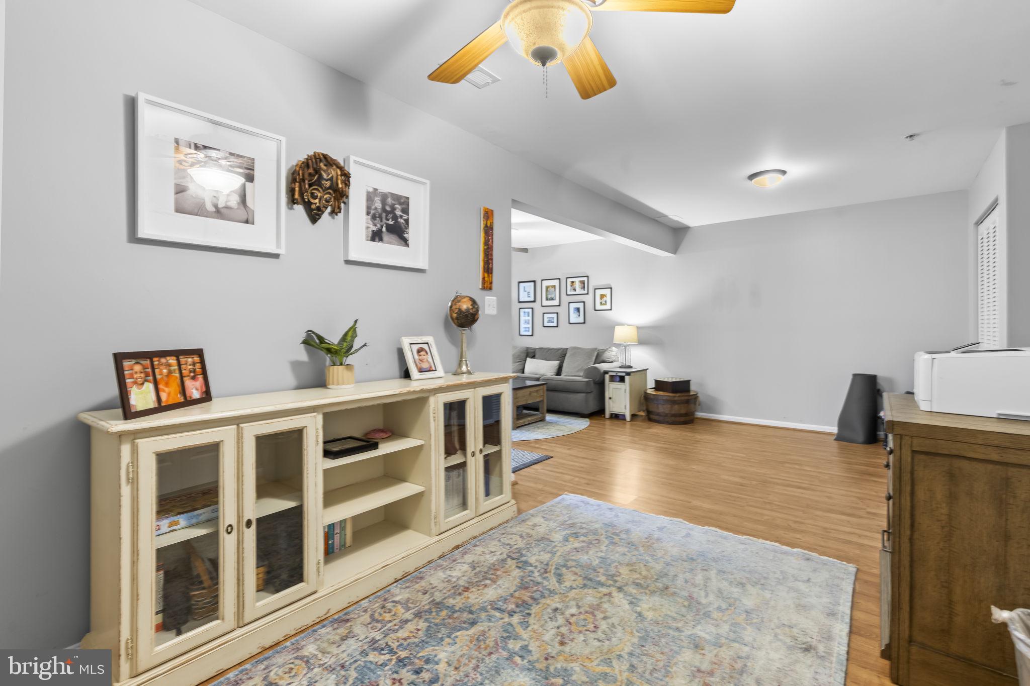 RIVER OAKS - Residential