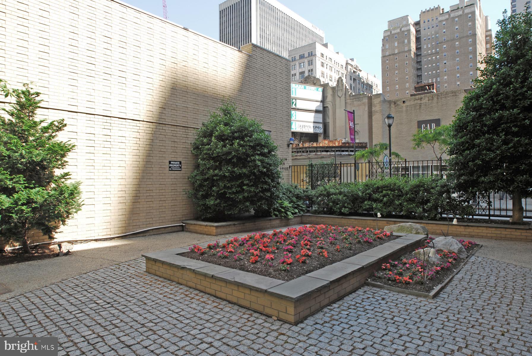RITTENHOUSE SQUARE - Residential