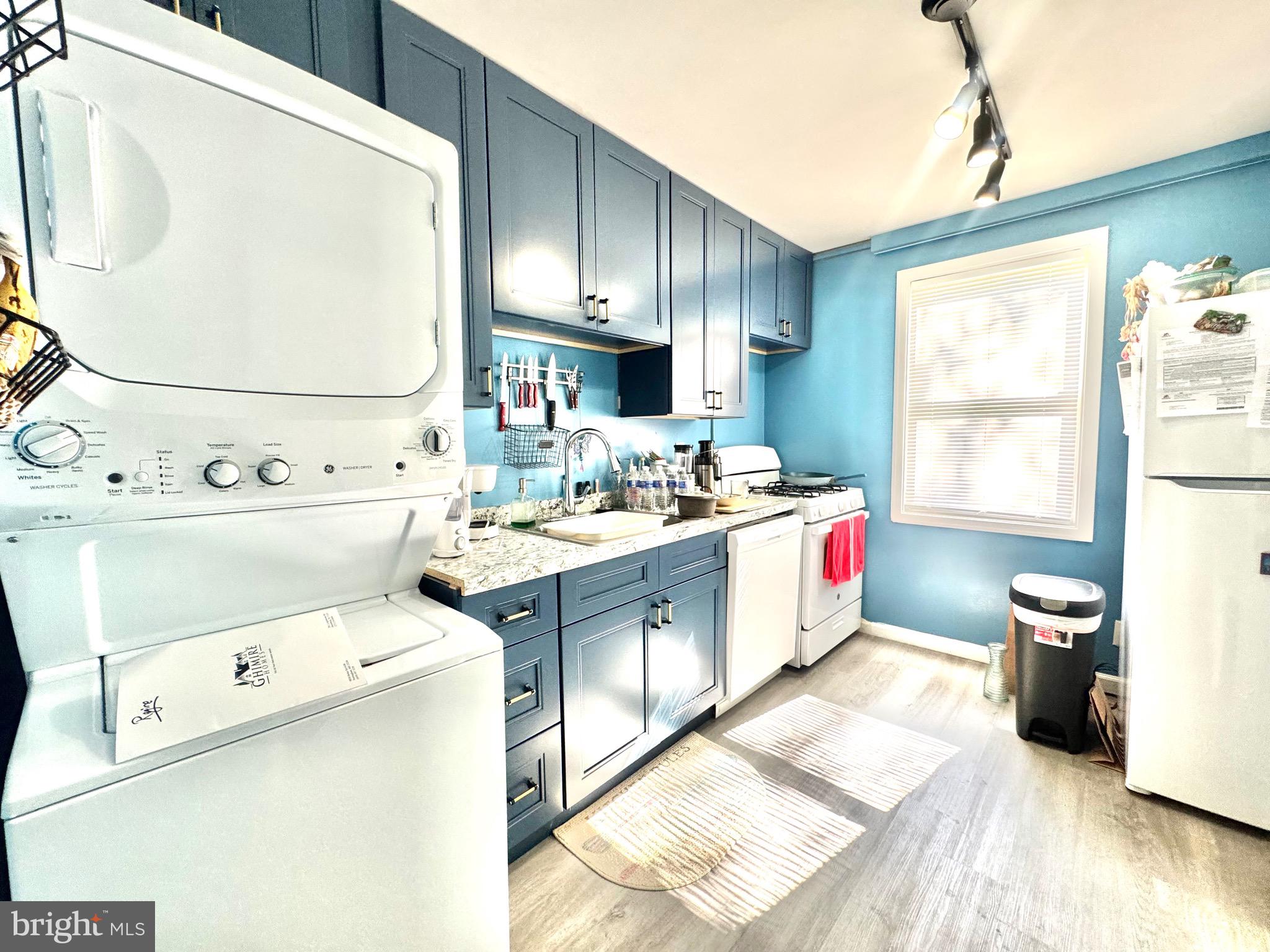 SWAN MEADOWS - Residential