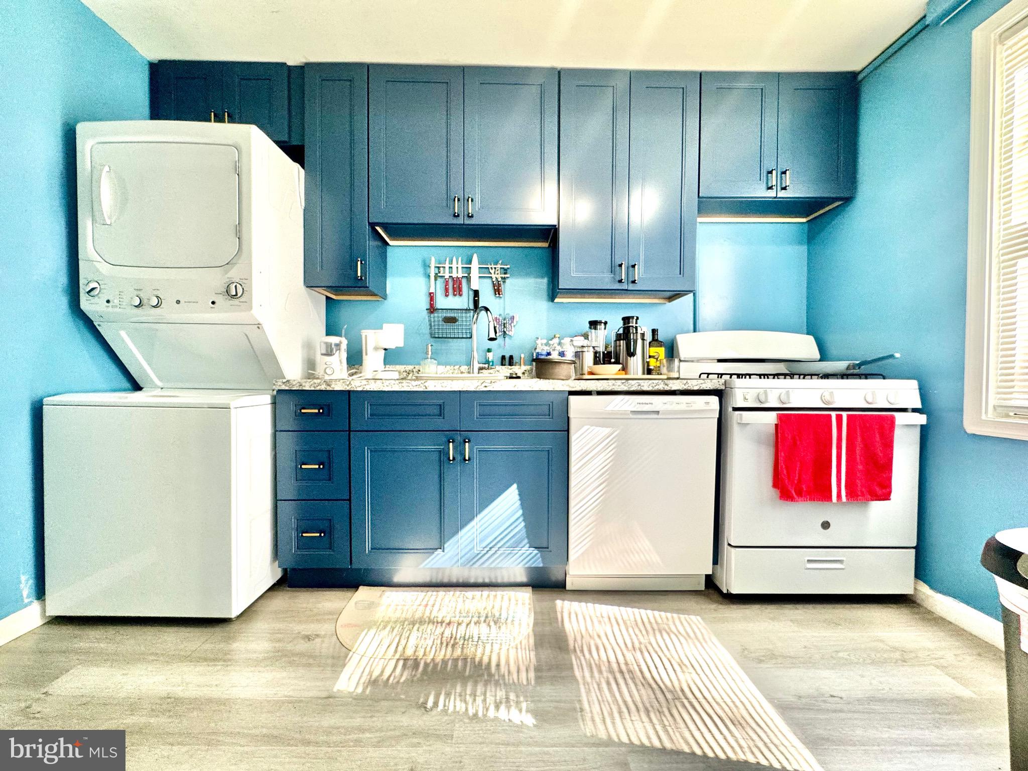 SWAN MEADOWS - Residential