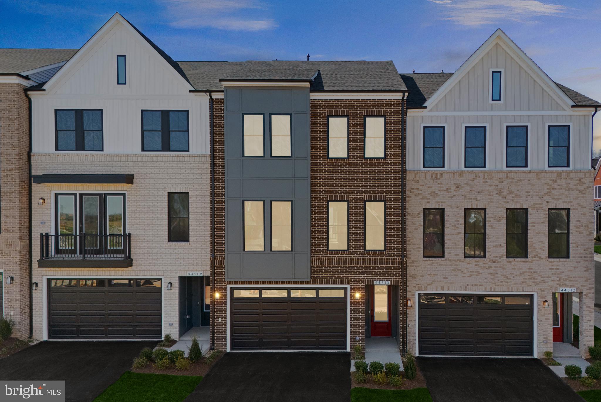 LEXINGTON 7 - Residential