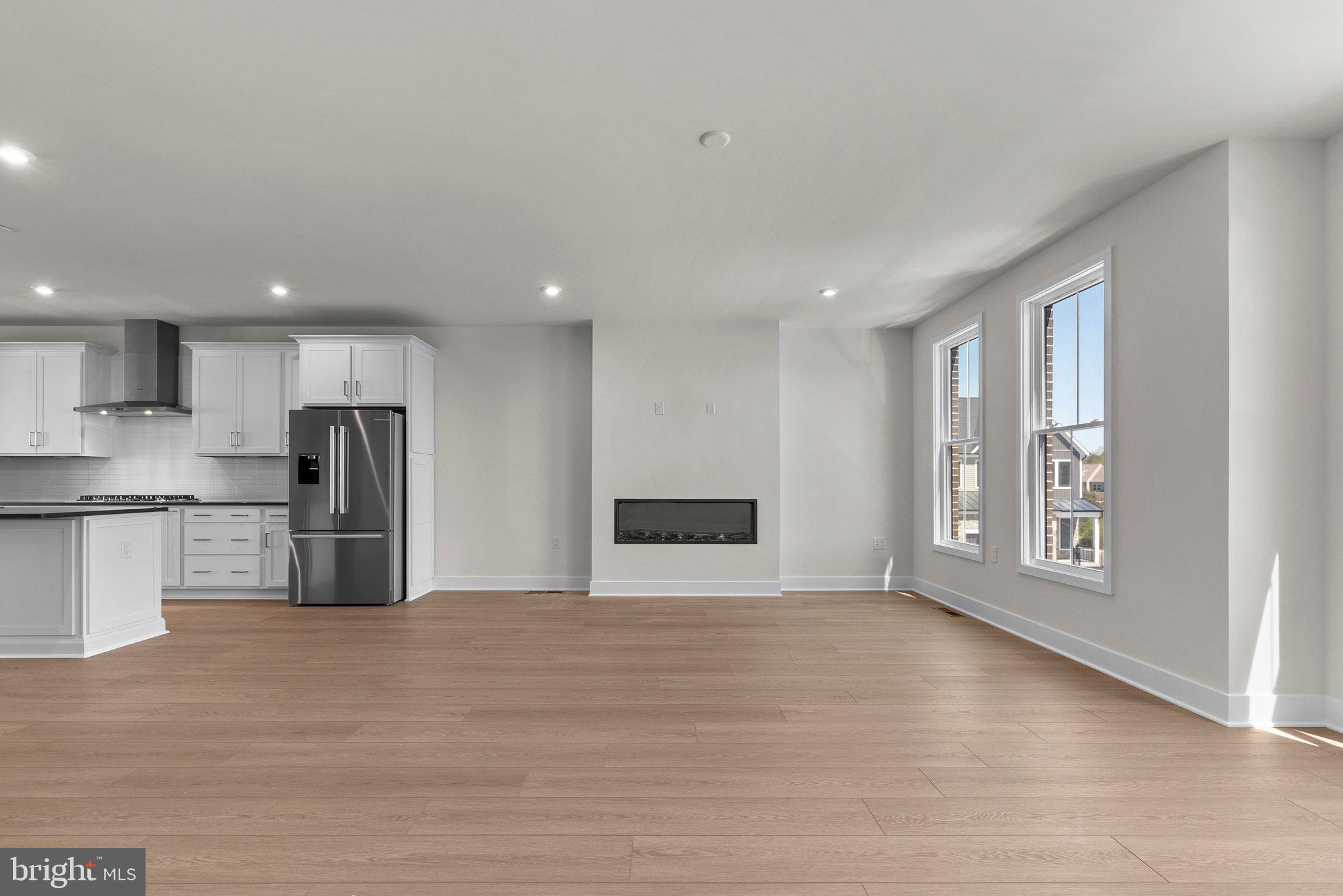 LEXINGTON 7 - Residential