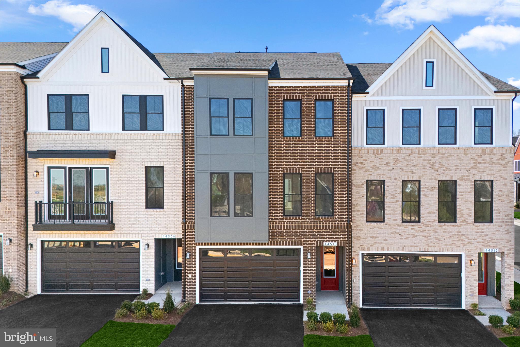 LEXINGTON 7 - Residential