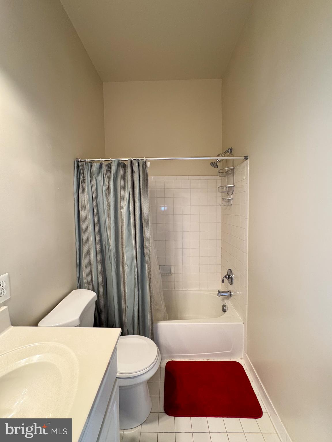 HIDDEN CREEK - Residential Lease