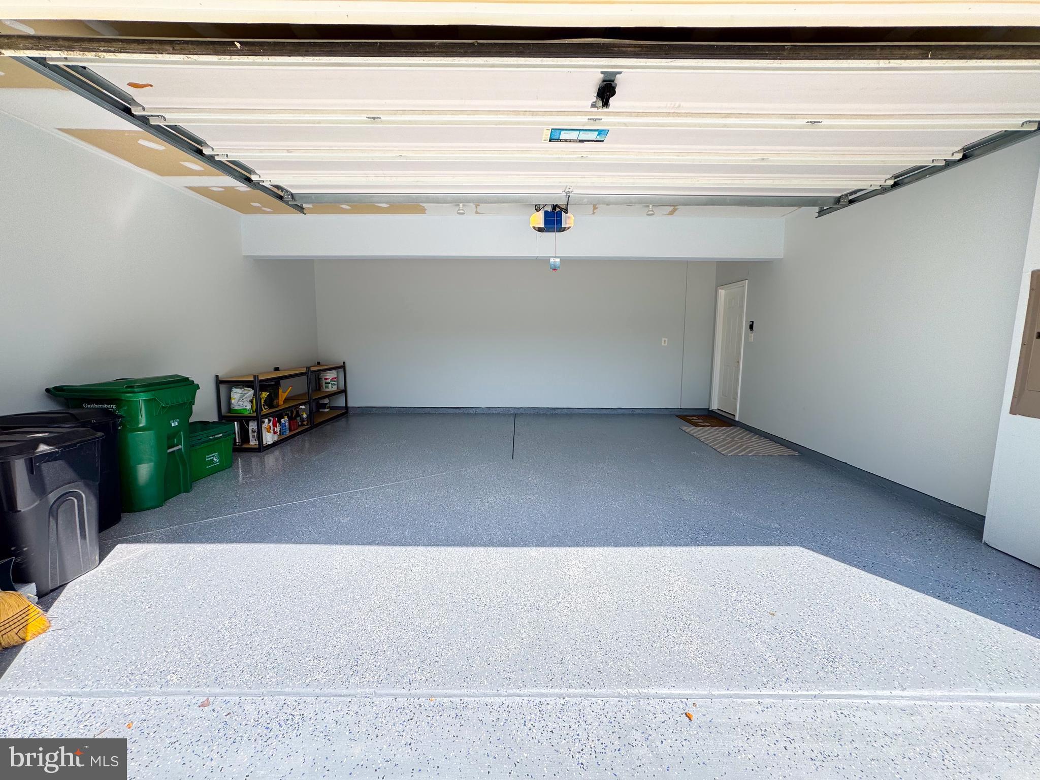 HIDDEN CREEK - Residential Lease