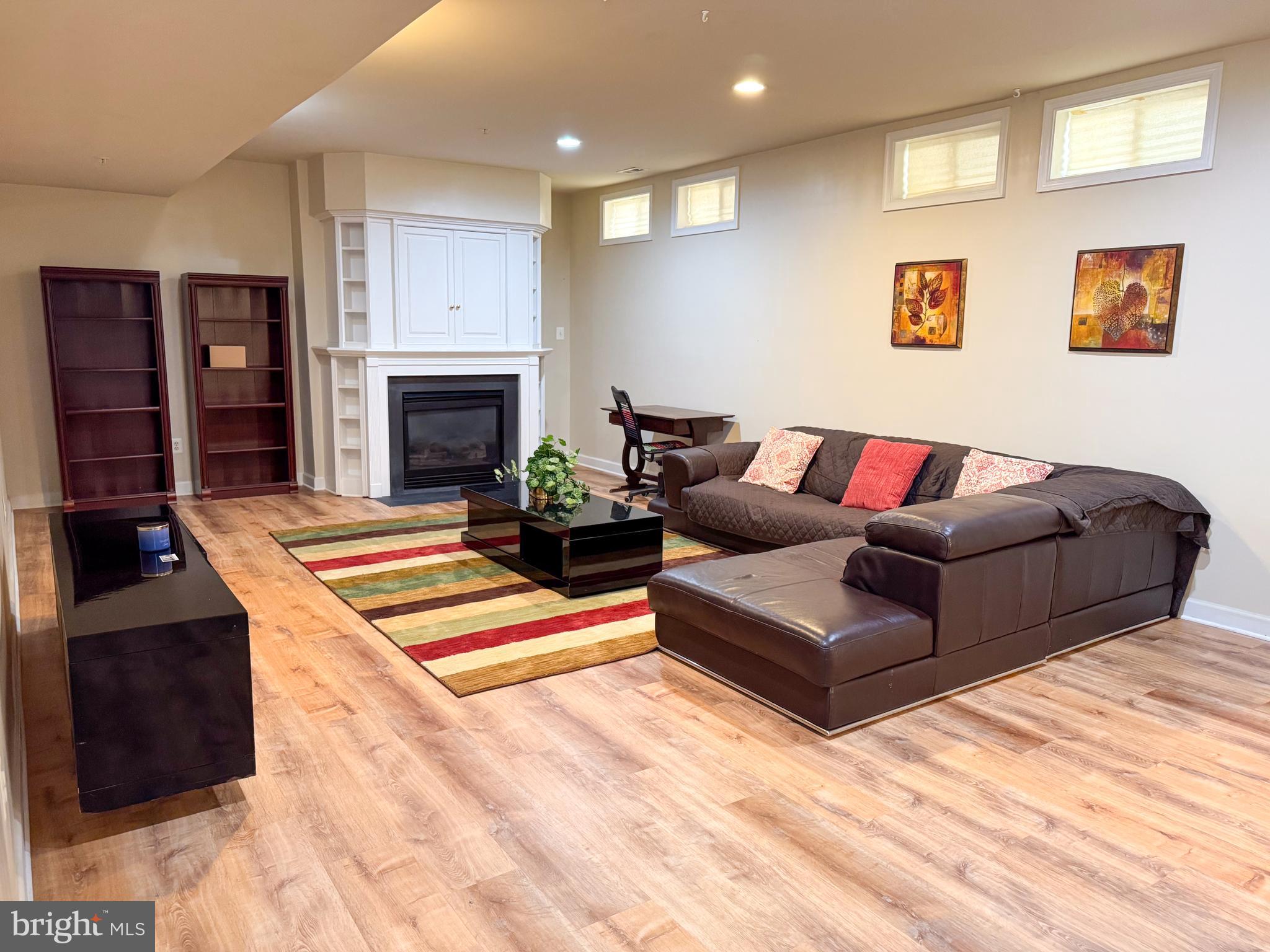 HIDDEN CREEK - Residential Lease