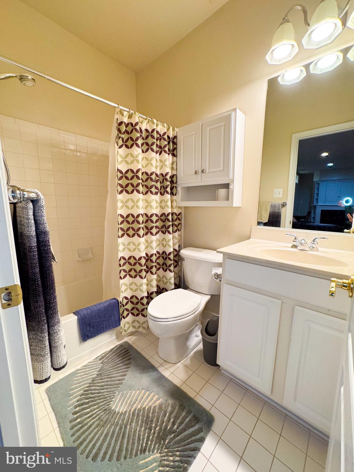 HIDDEN CREEK - Residential Lease