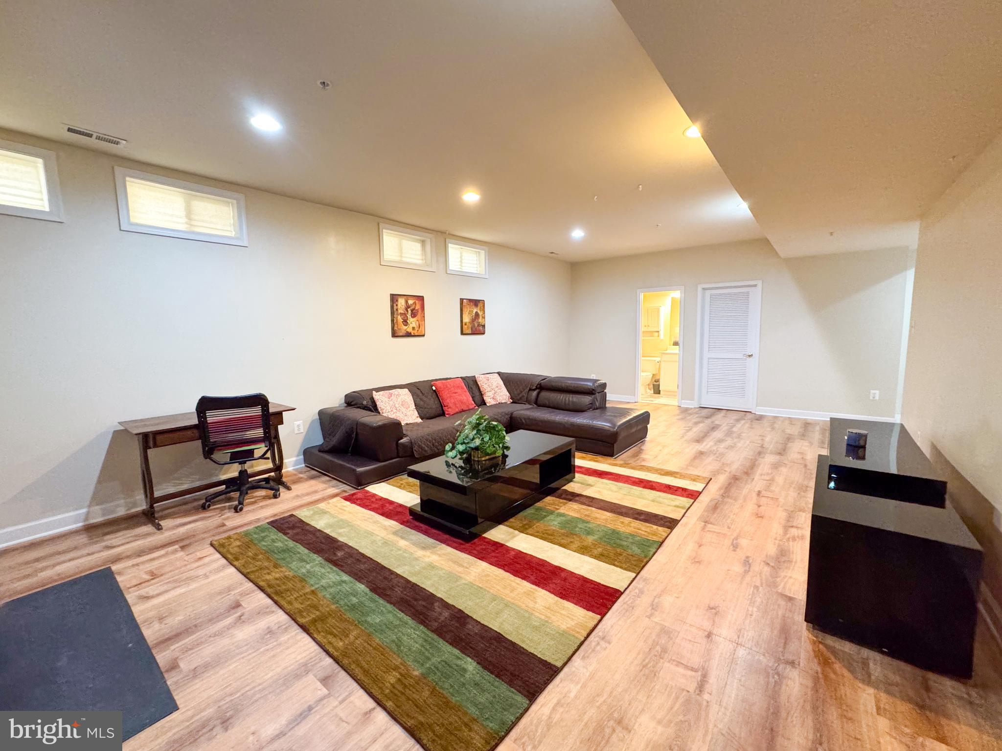 HIDDEN CREEK - Residential Lease