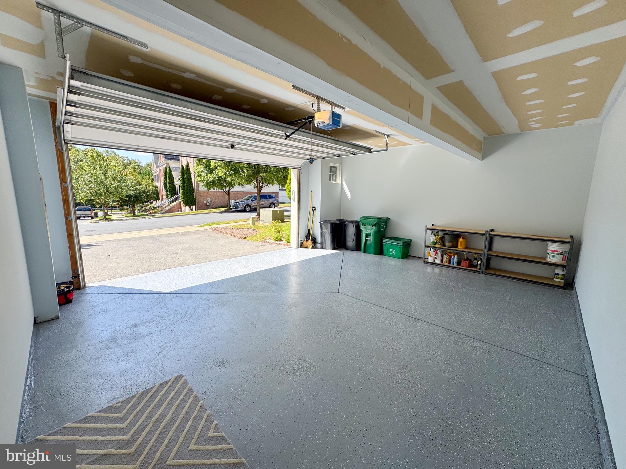 HIDDEN CREEK - Residential Lease