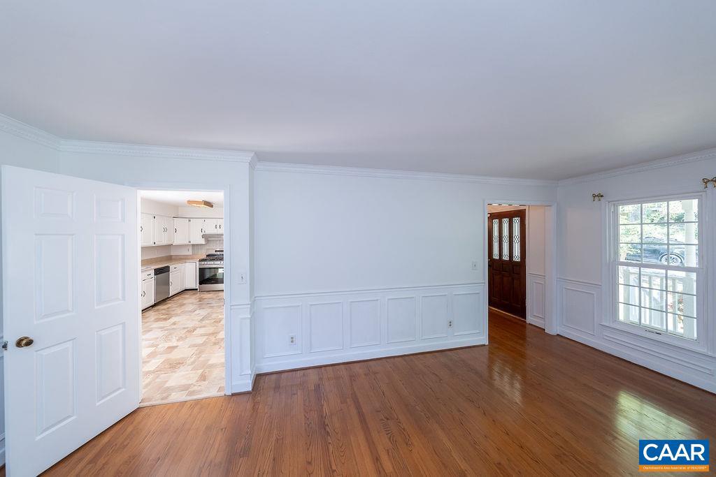 THE VILLAGE SQUARE - Residential