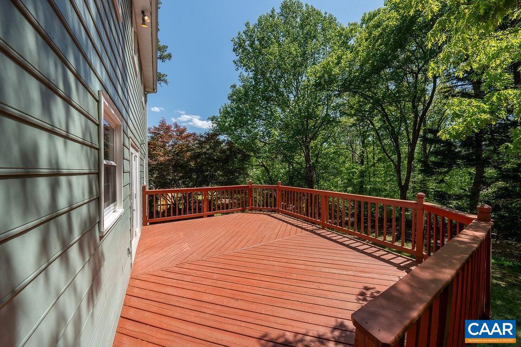 THE VILLAGE SQUARE - Residential