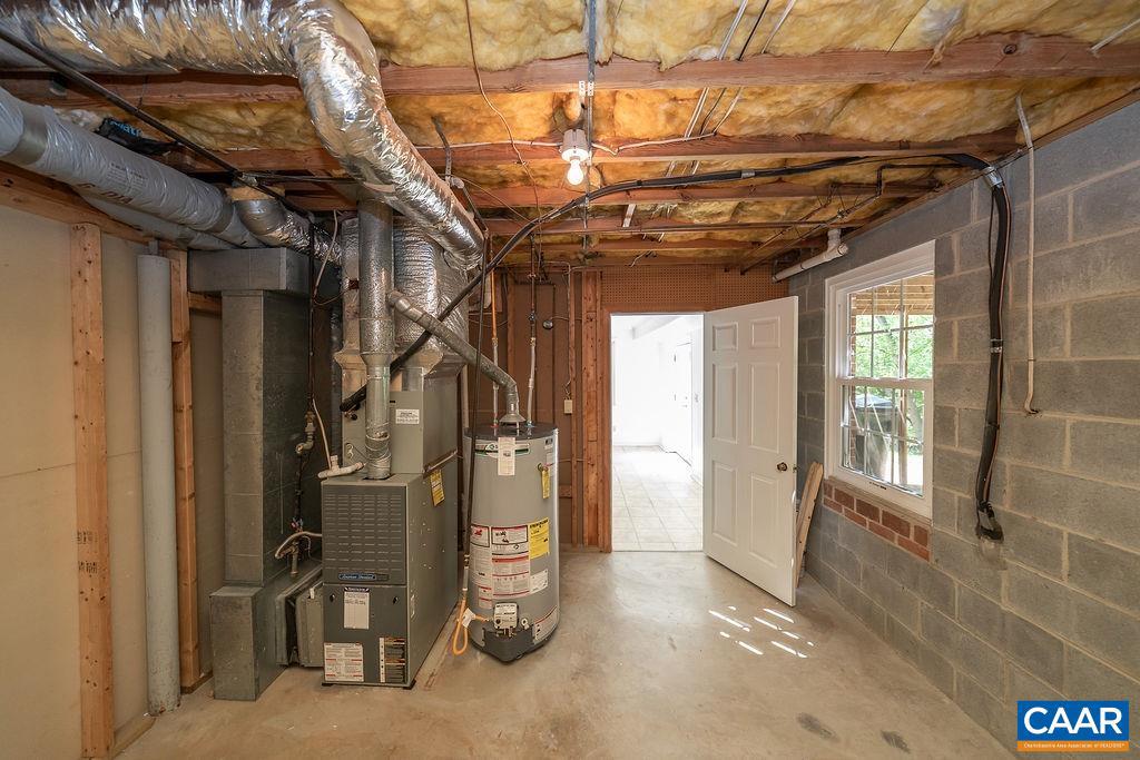 THE VILLAGE SQUARE - Residential