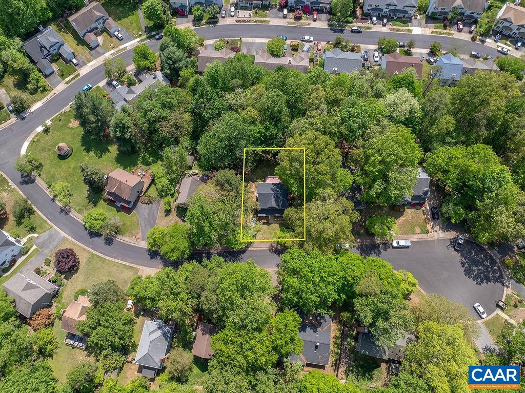 THE VILLAGE SQUARE - Residential