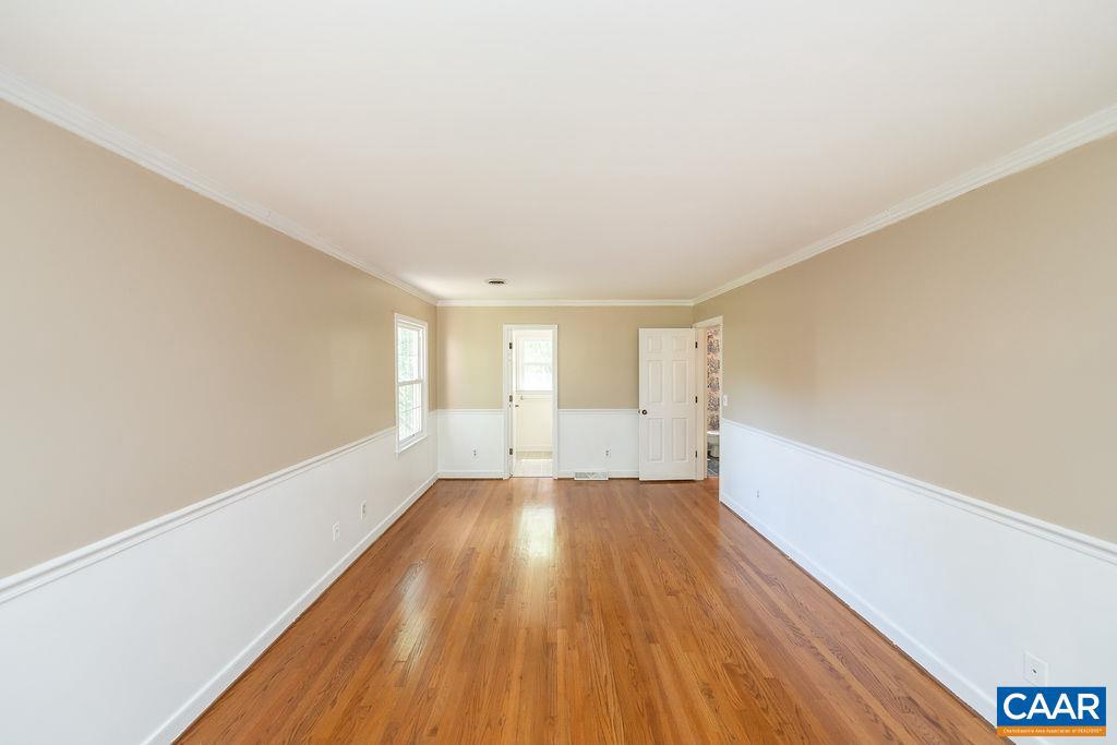 THE VILLAGE SQUARE - Residential