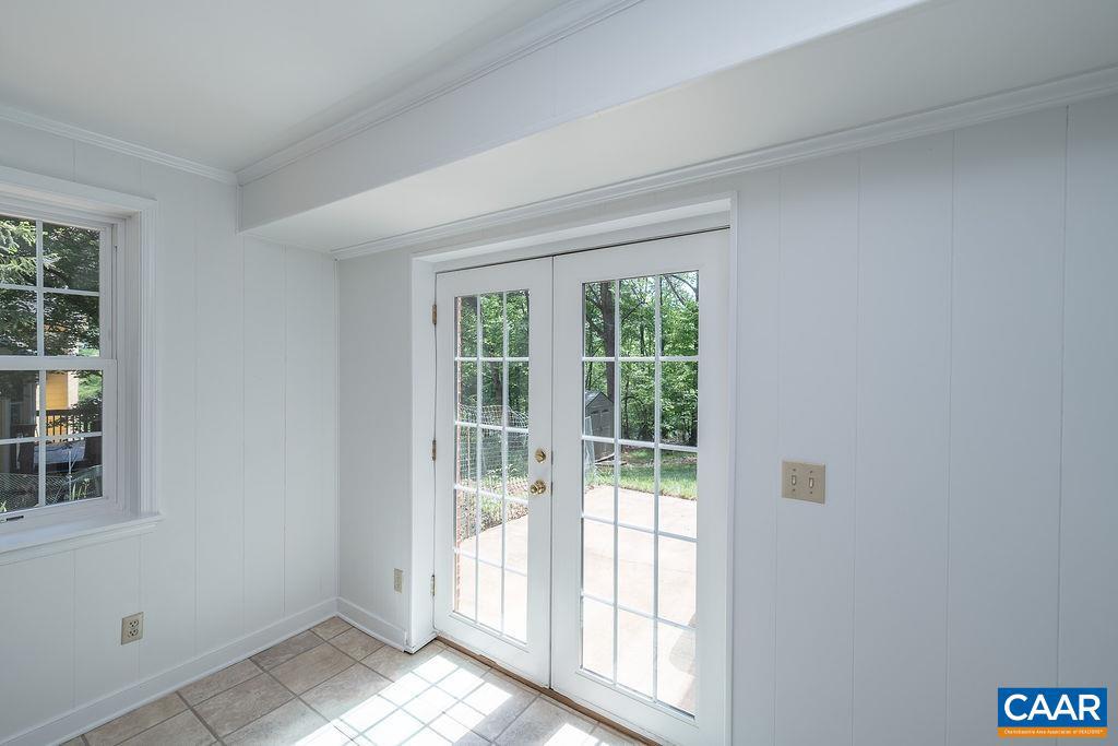 THE VILLAGE SQUARE - Residential