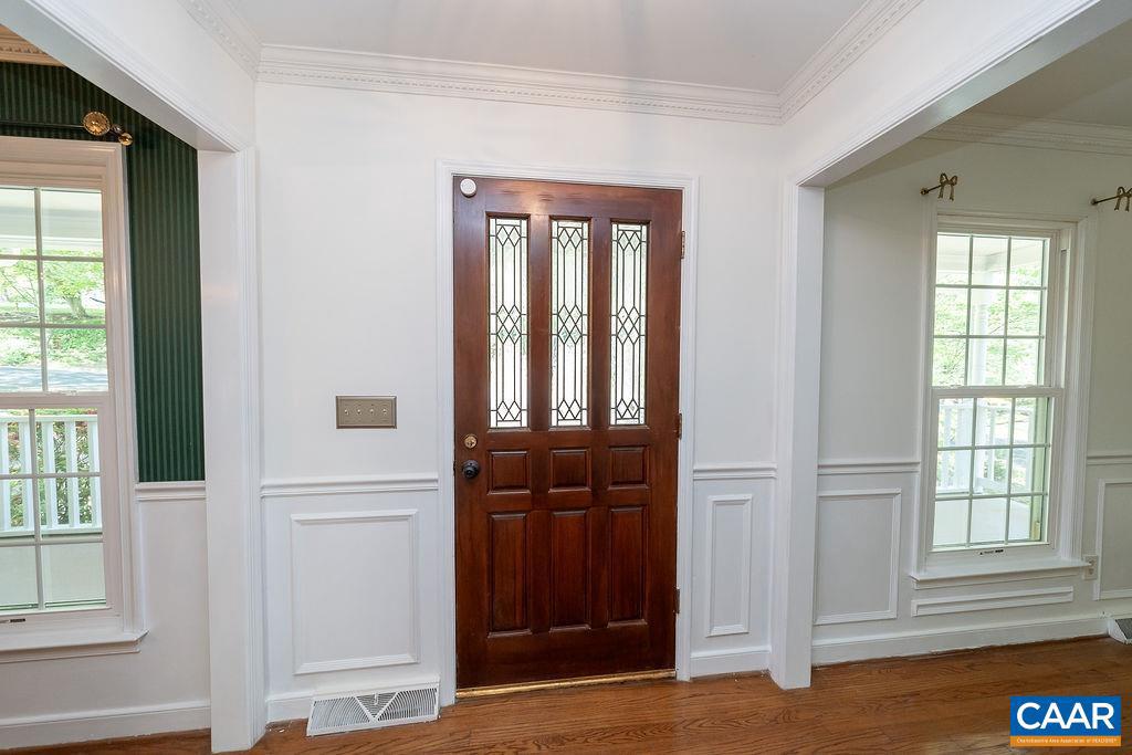 THE VILLAGE SQUARE - Residential