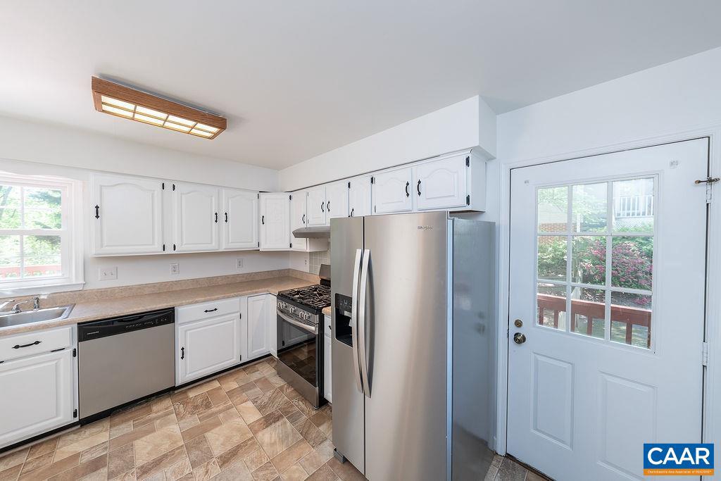 THE VILLAGE SQUARE - Residential