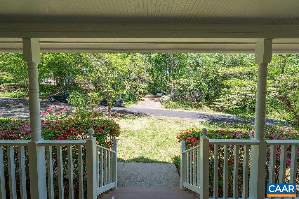 THE VILLAGE SQUARE - Residential