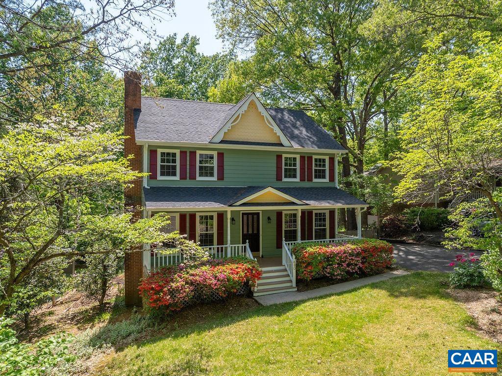 THE VILLAGE SQUARE - Residential