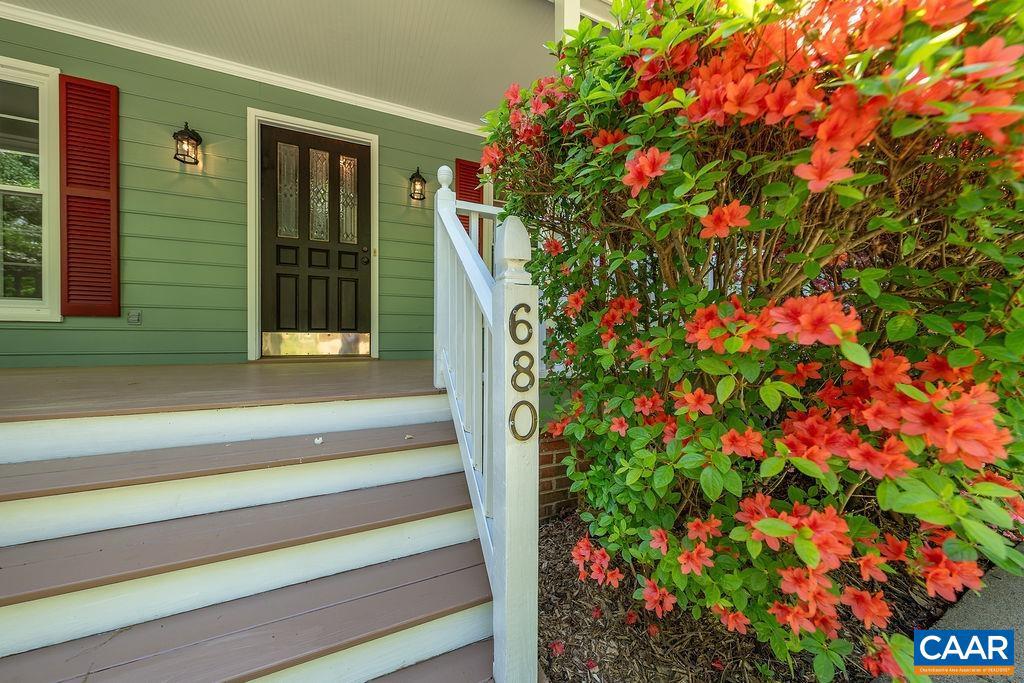 THE VILLAGE SQUARE - Residential