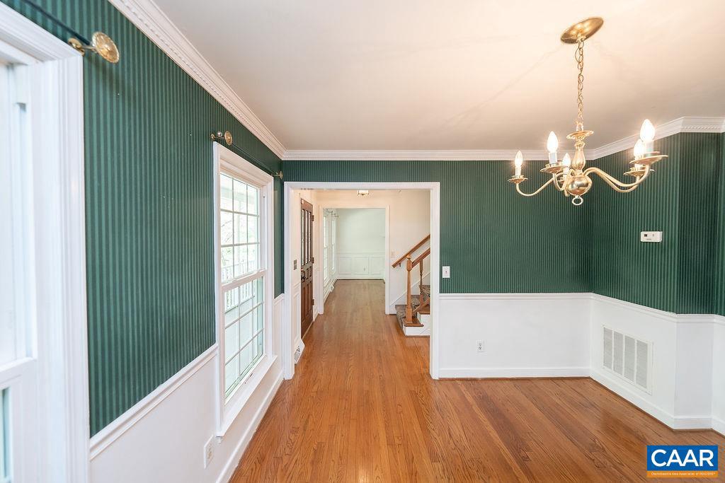 THE VILLAGE SQUARE - Residential