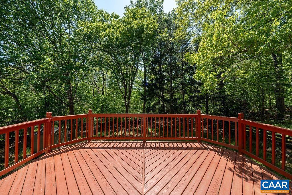 THE VILLAGE SQUARE - Residential