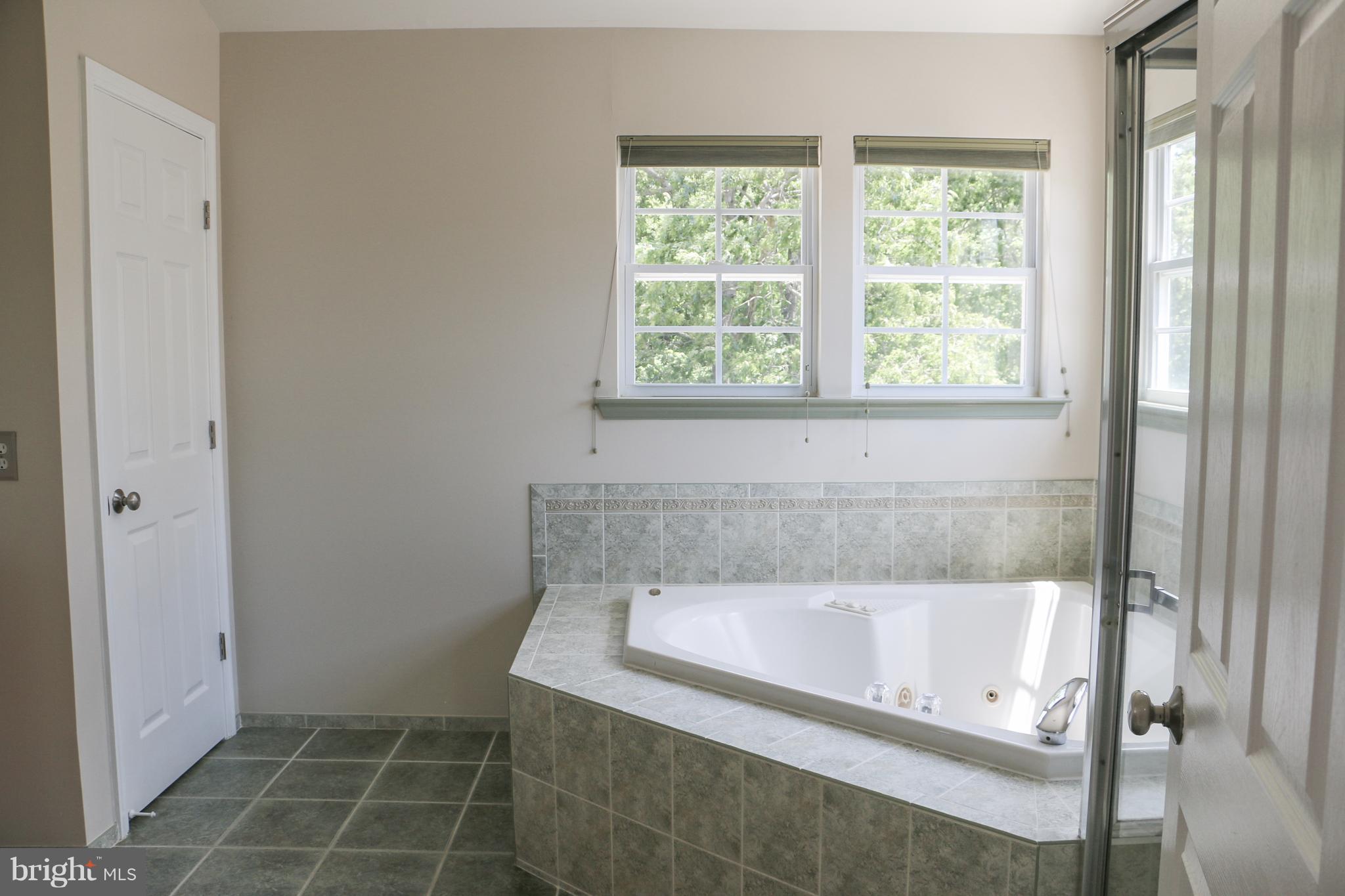 MOUNT HEBRON - Residential