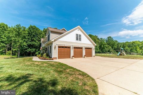 Property photo of 3430 Quail Court, Huntingtown, MD 20639