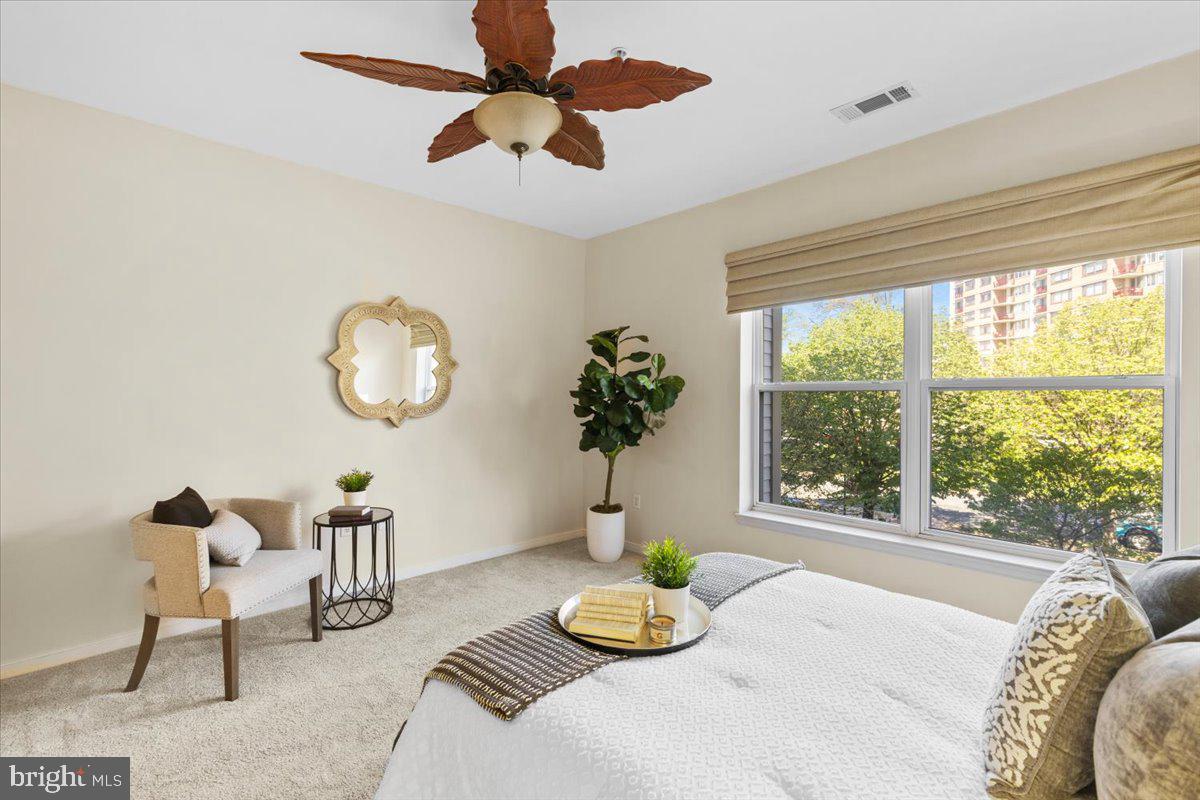 8045 AT SILVER SPRING METRO - Residential