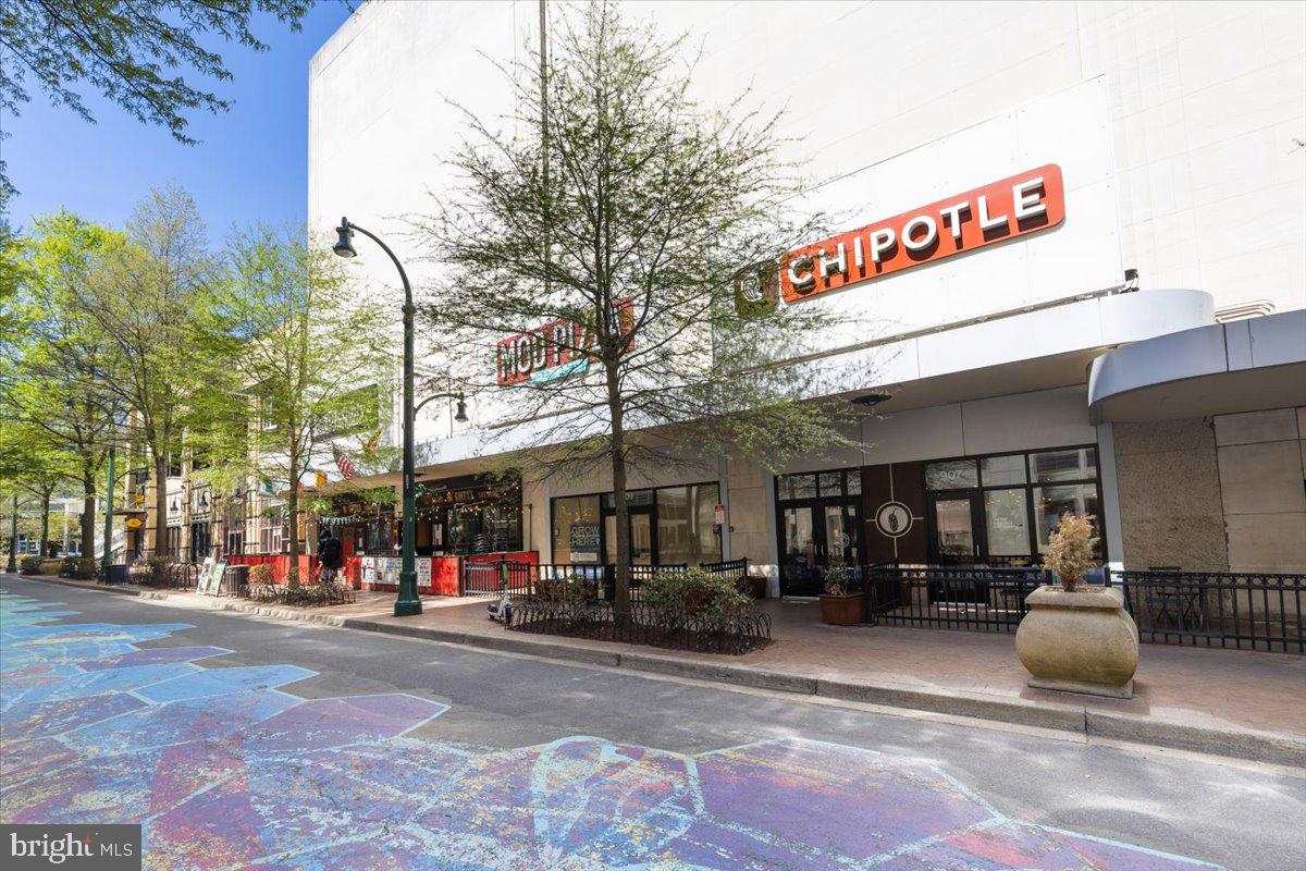 8045 AT SILVER SPRING METRO - Residential