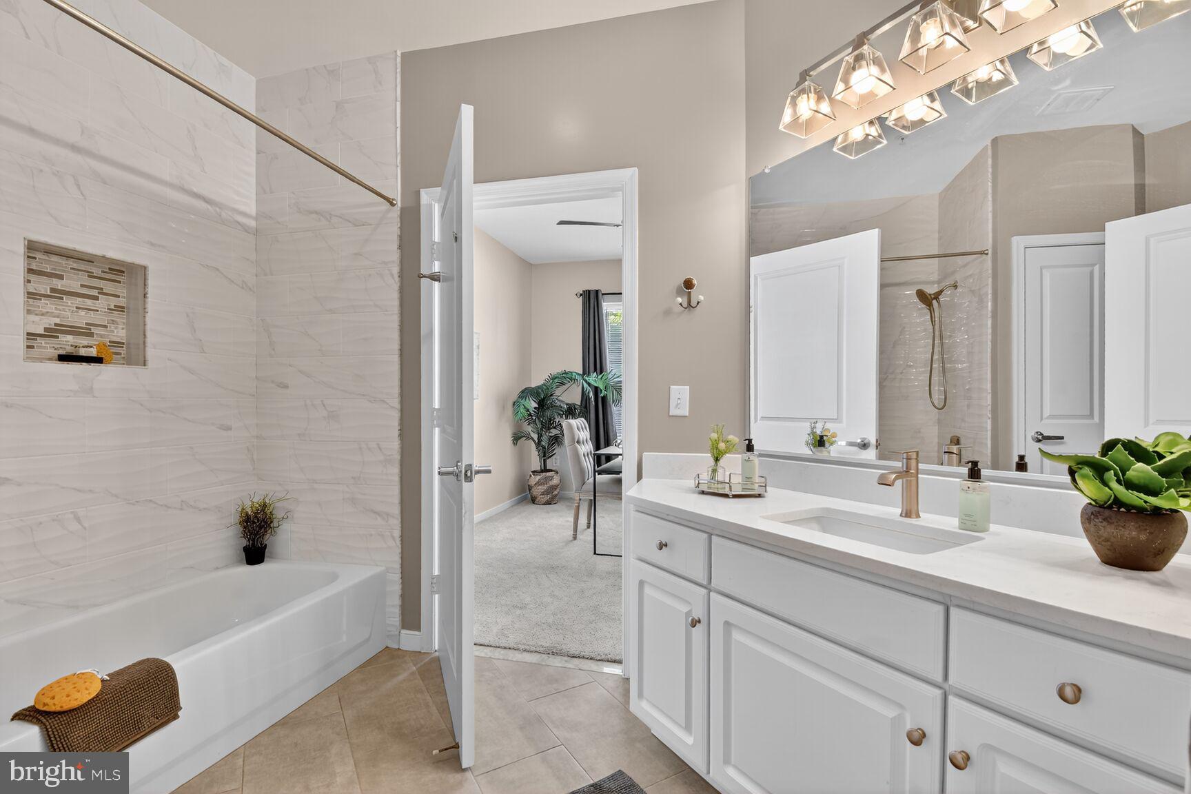 8045 AT SILVER SPRING METRO - Residential