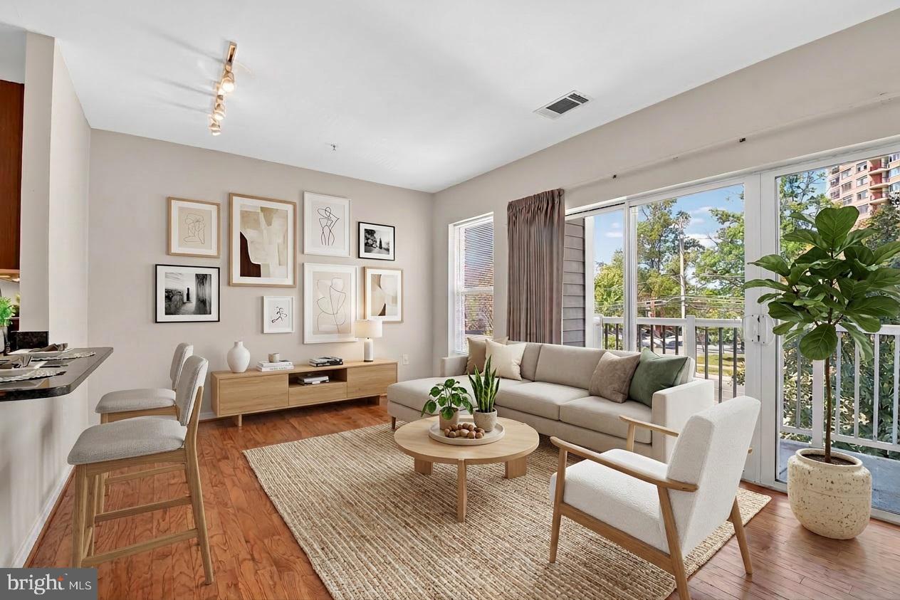 8045 AT SILVER SPRING METRO - Residential