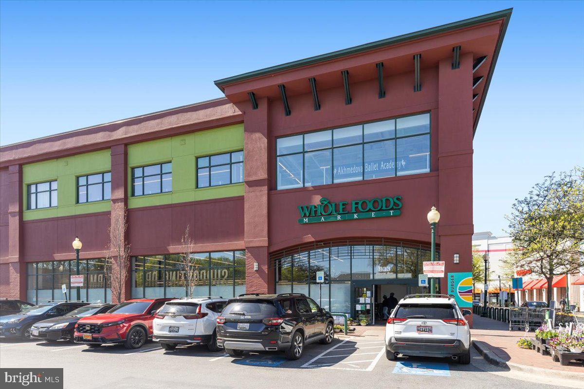 8045 AT SILVER SPRING METRO - Residential