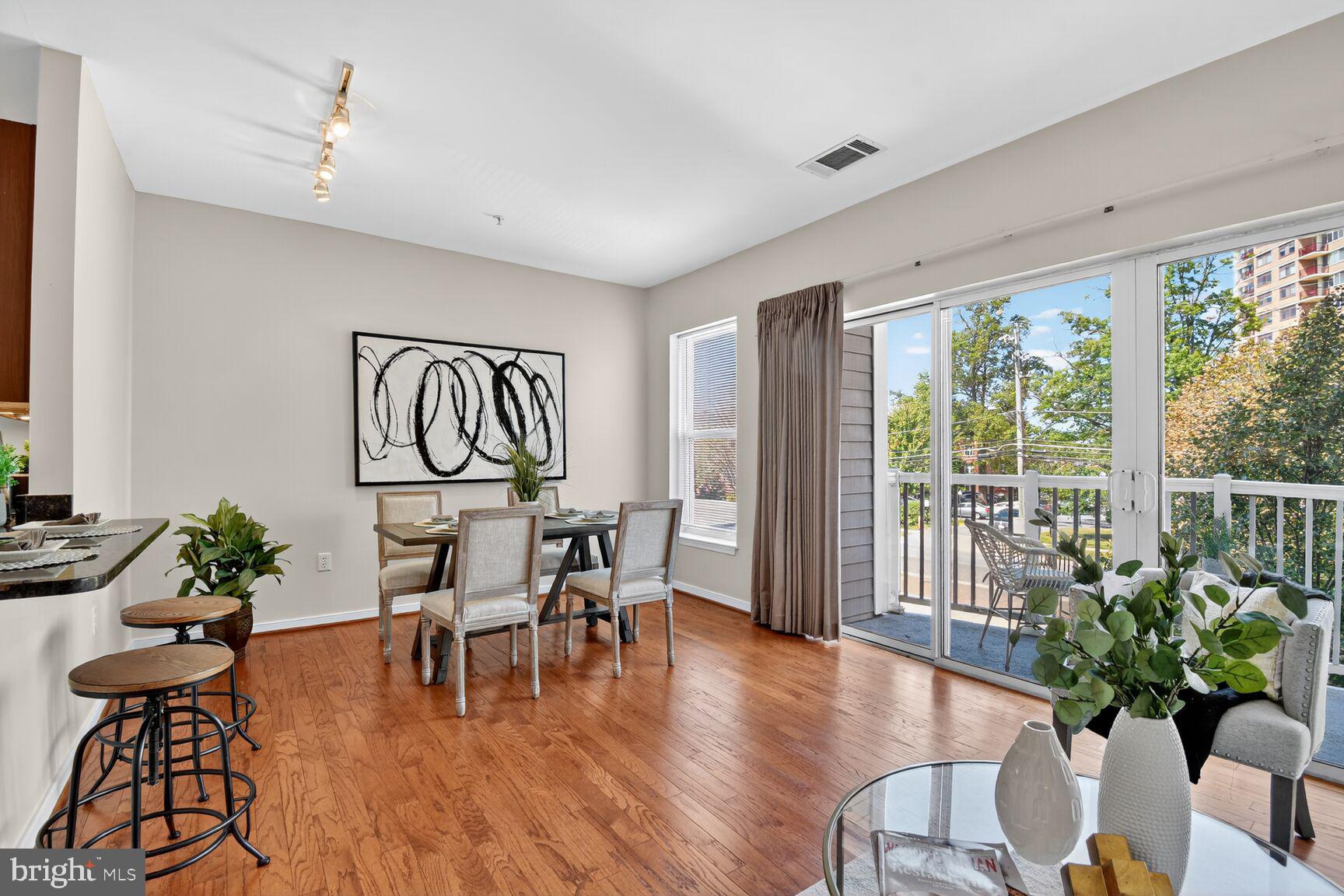 8045 AT SILVER SPRING METRO - Residential