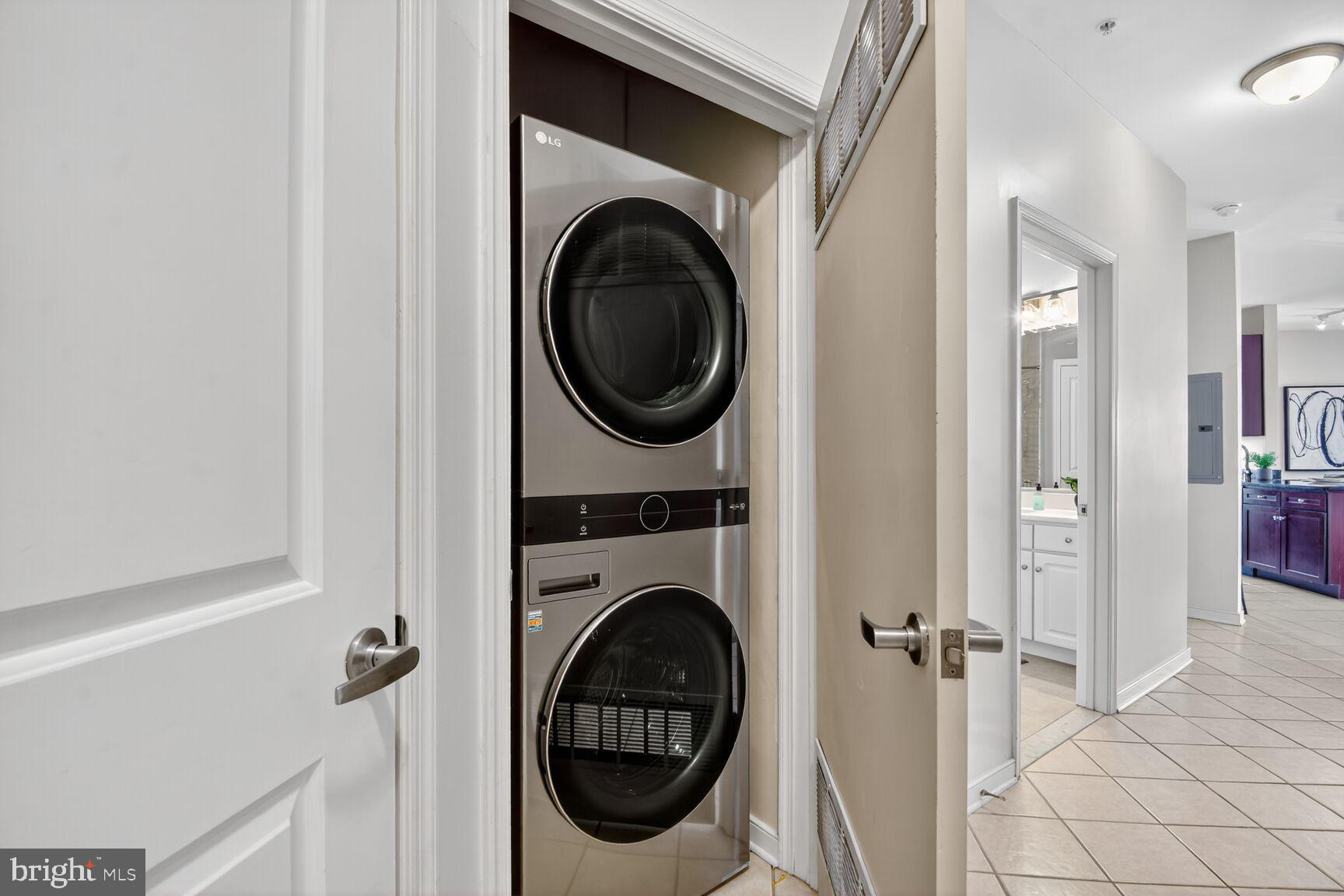 8045 AT SILVER SPRING METRO - Residential