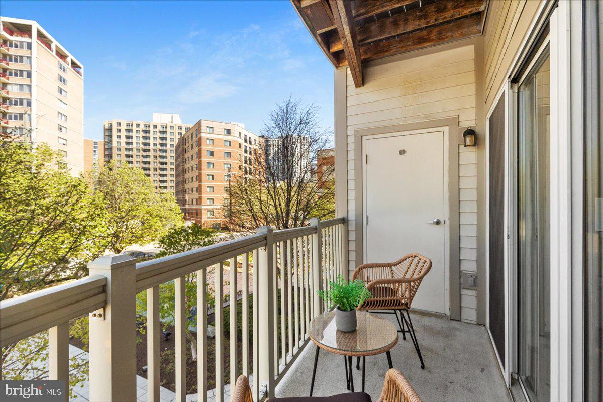 8045 AT SILVER SPRING METRO - Residential