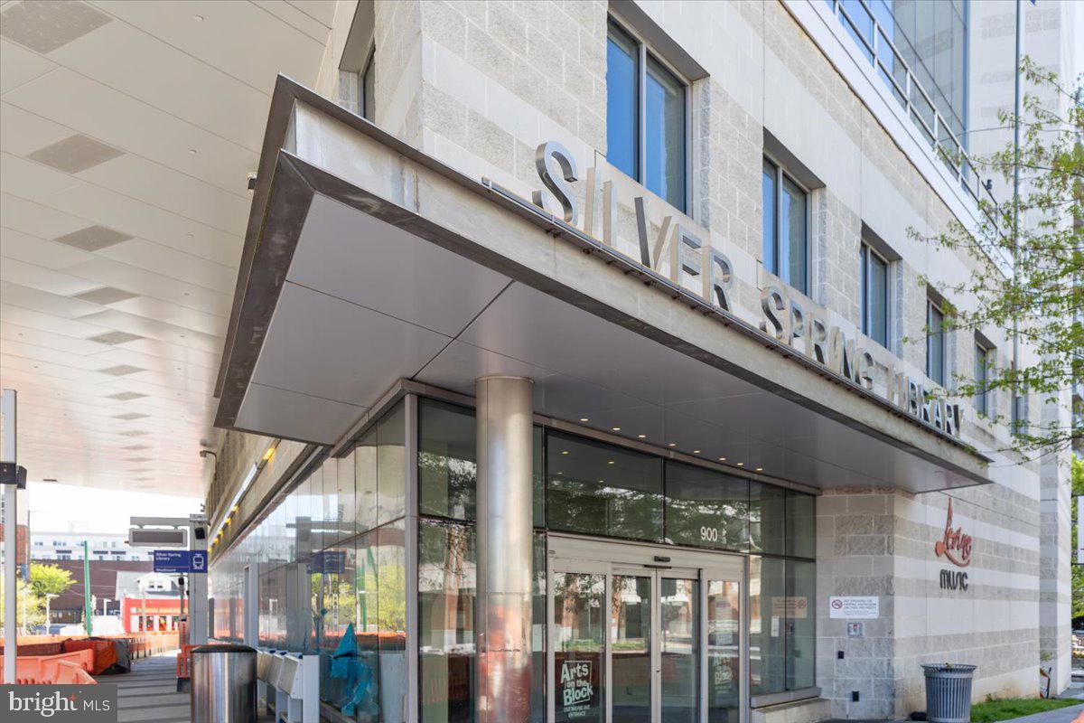 8045 AT SILVER SPRING METRO - Residential