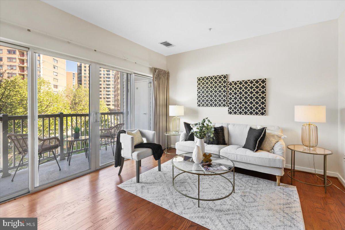 8045 AT SILVER SPRING METRO - Residential