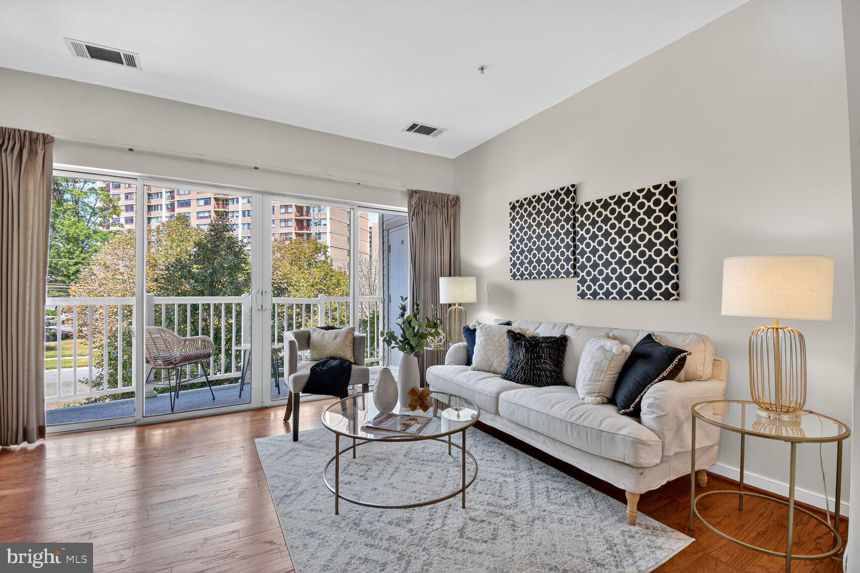 8045 AT SILVER SPRING METRO - Residential