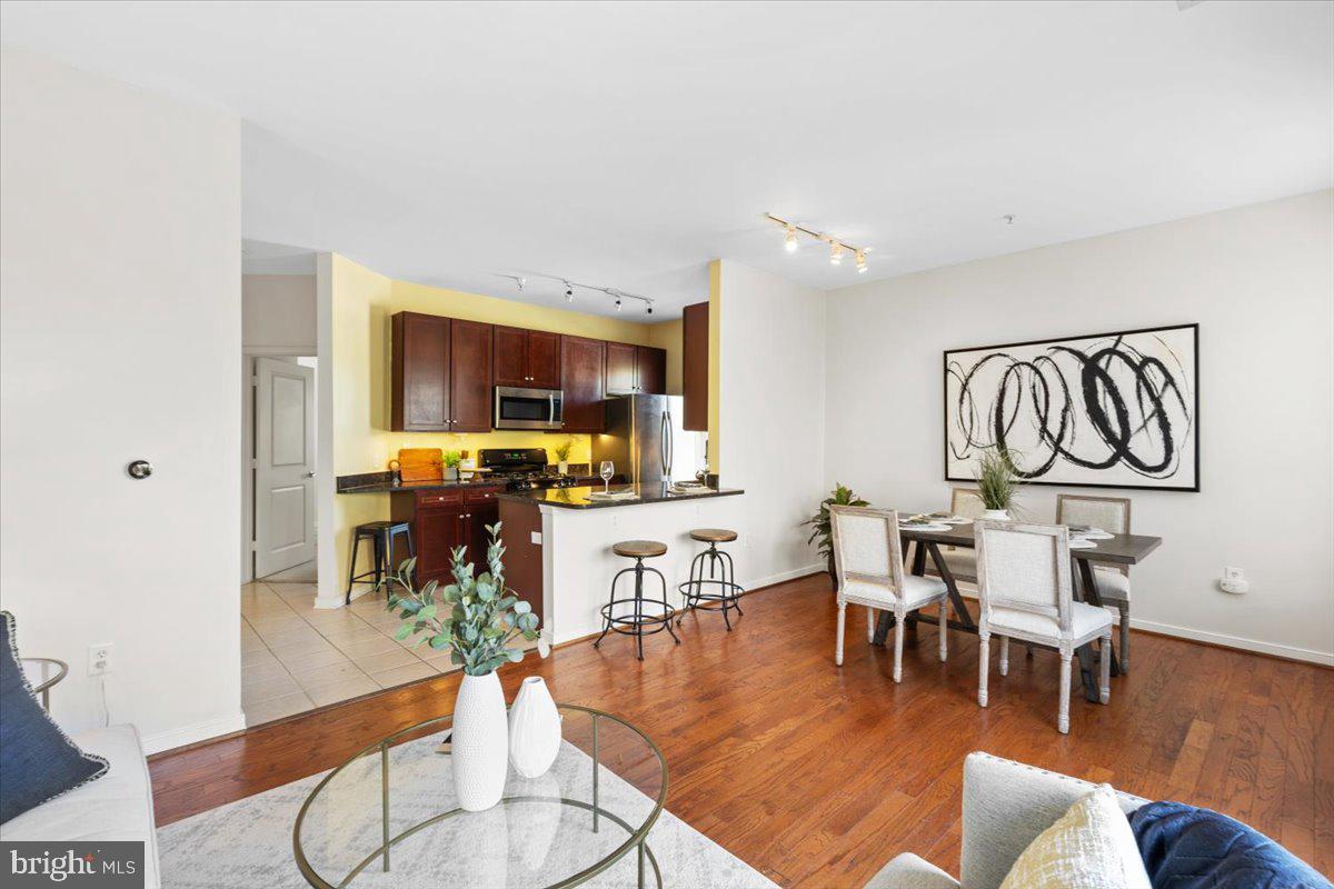 8045 AT SILVER SPRING METRO - Residential