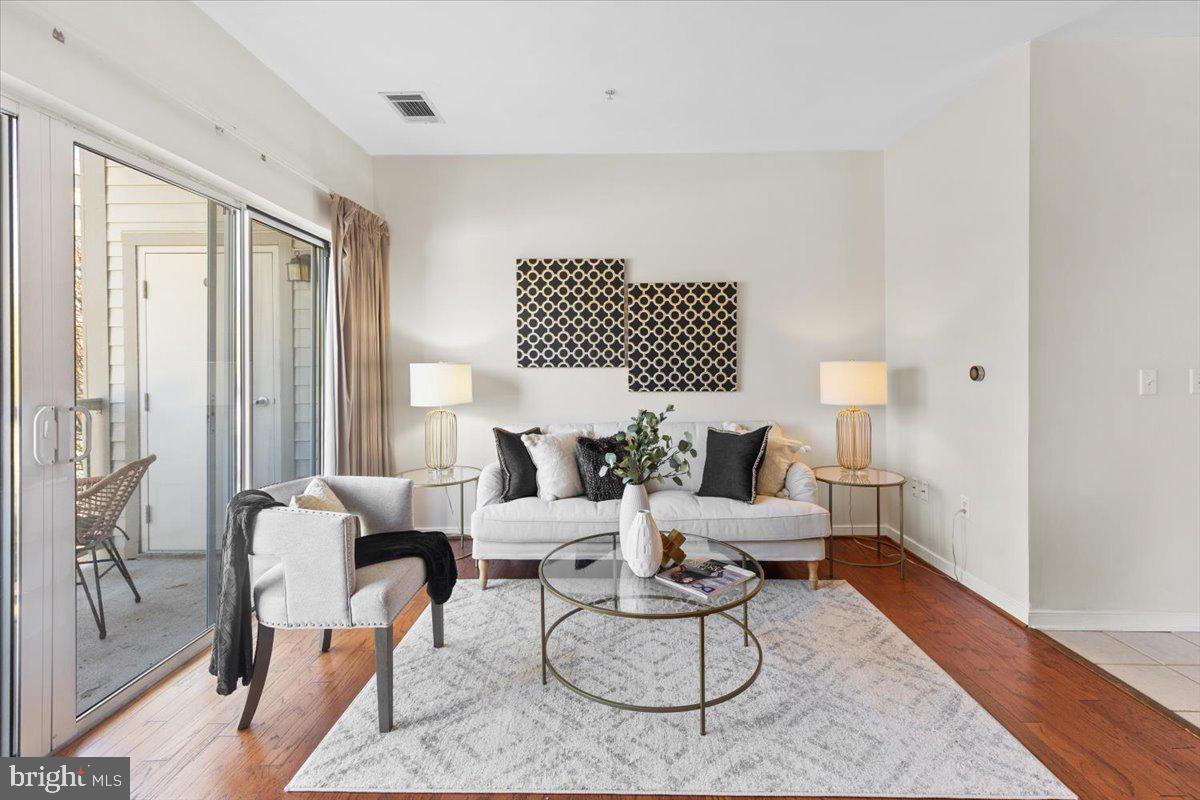 8045 AT SILVER SPRING METRO - Residential