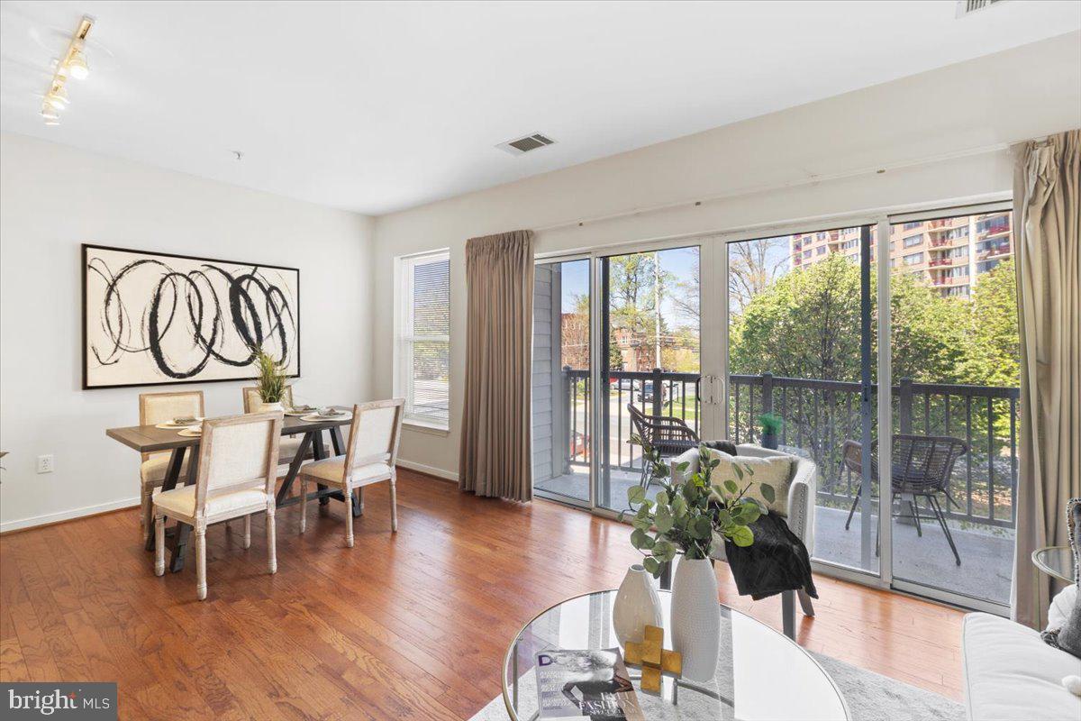 8045 AT SILVER SPRING METRO - Residential