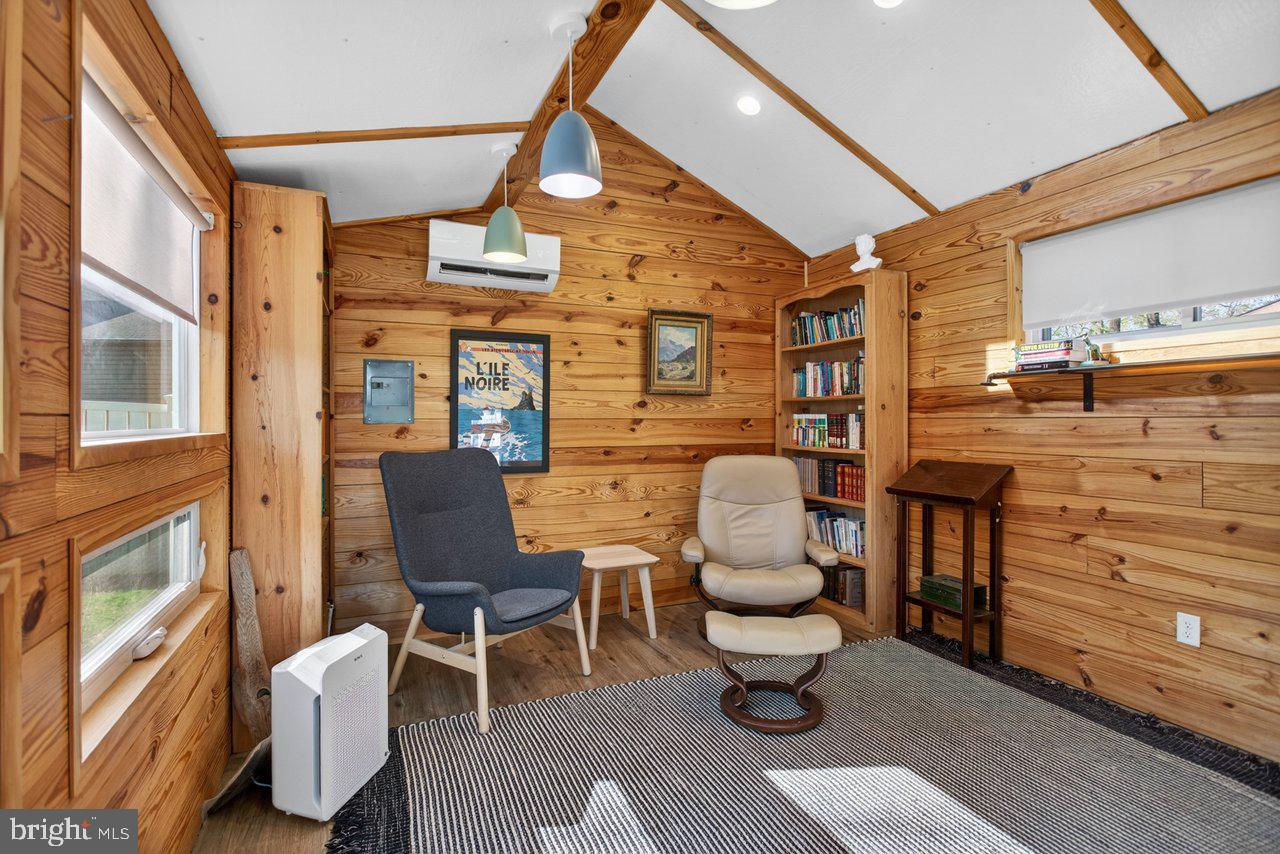 BELMONT ESTATES - Residential