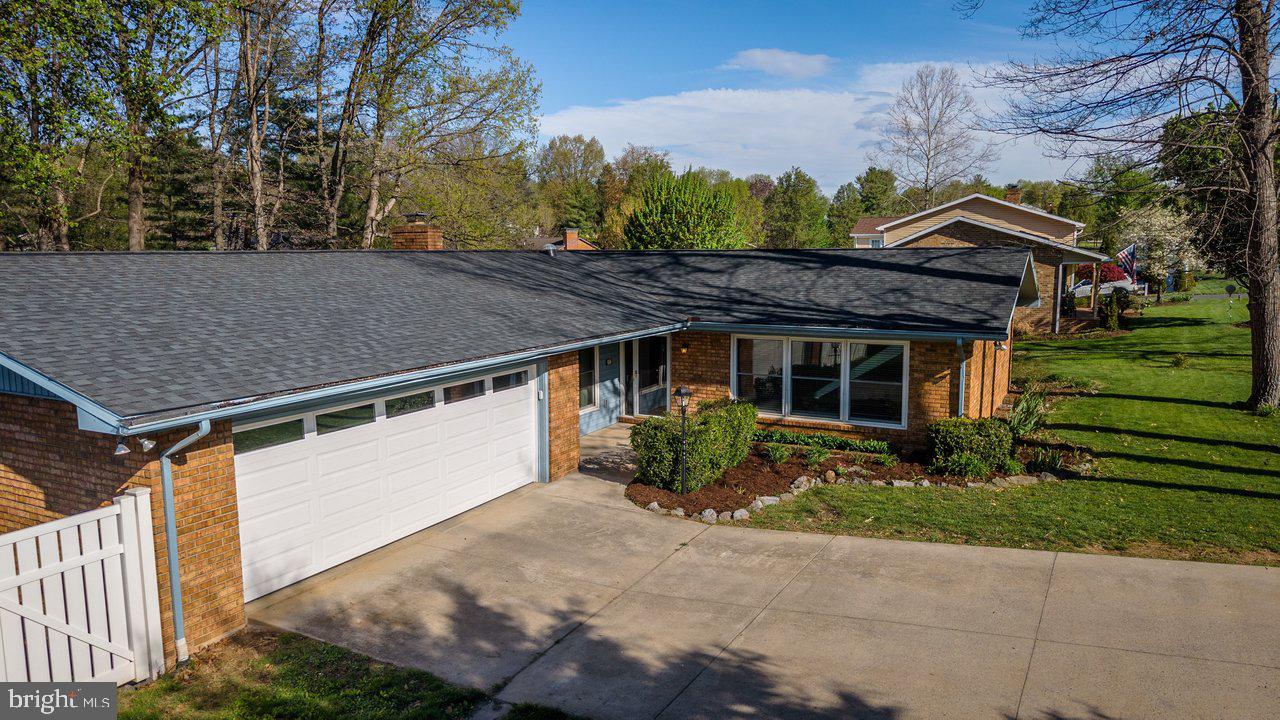 BELMONT ESTATES - Residential