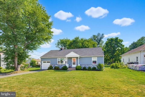 Photo of 433 E Roseville Road, LANCASTER, PA 17601 (MLS # PALA2092152)