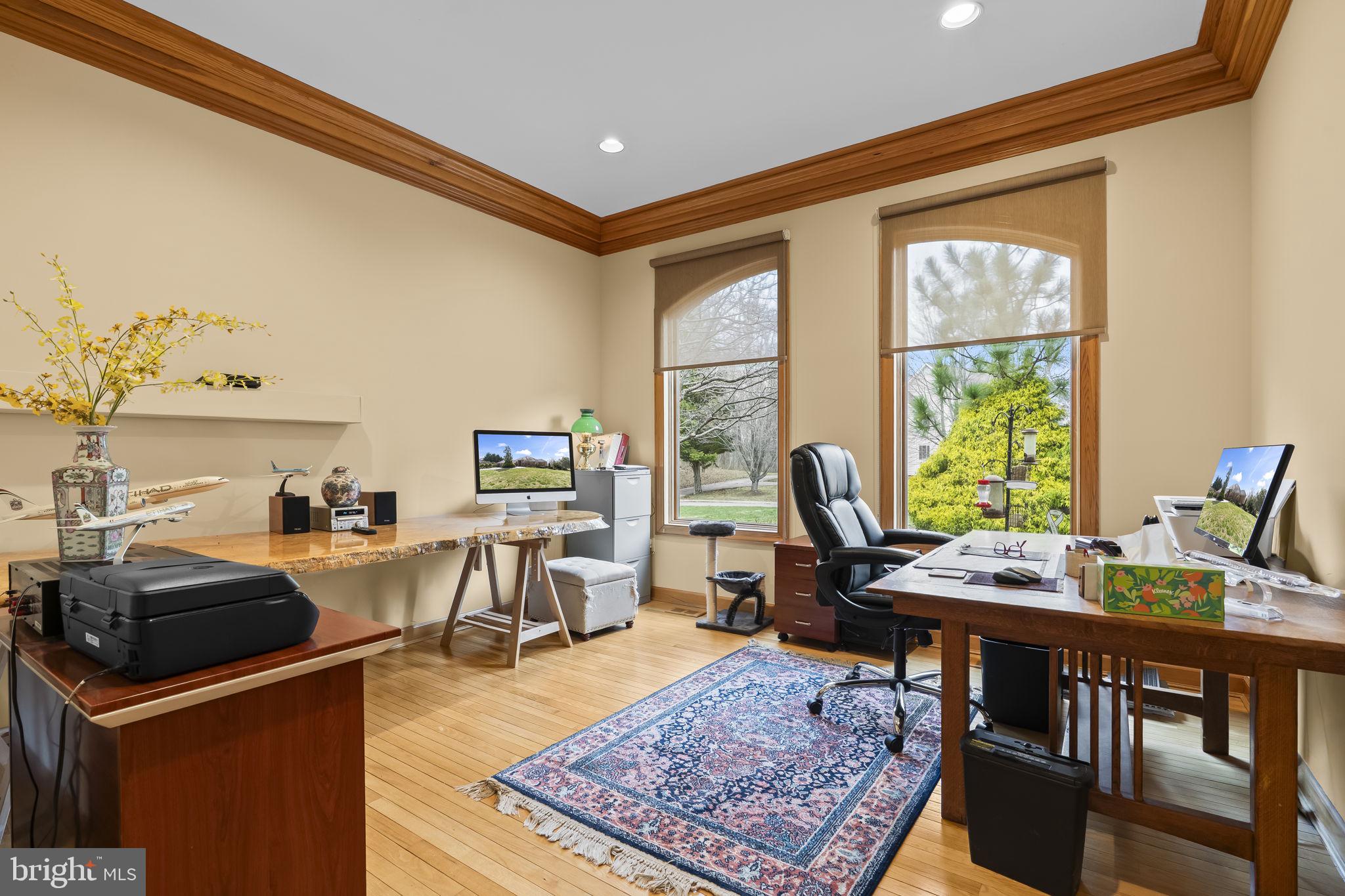 OLD SOUTH COUNTRY CLUB - Residential