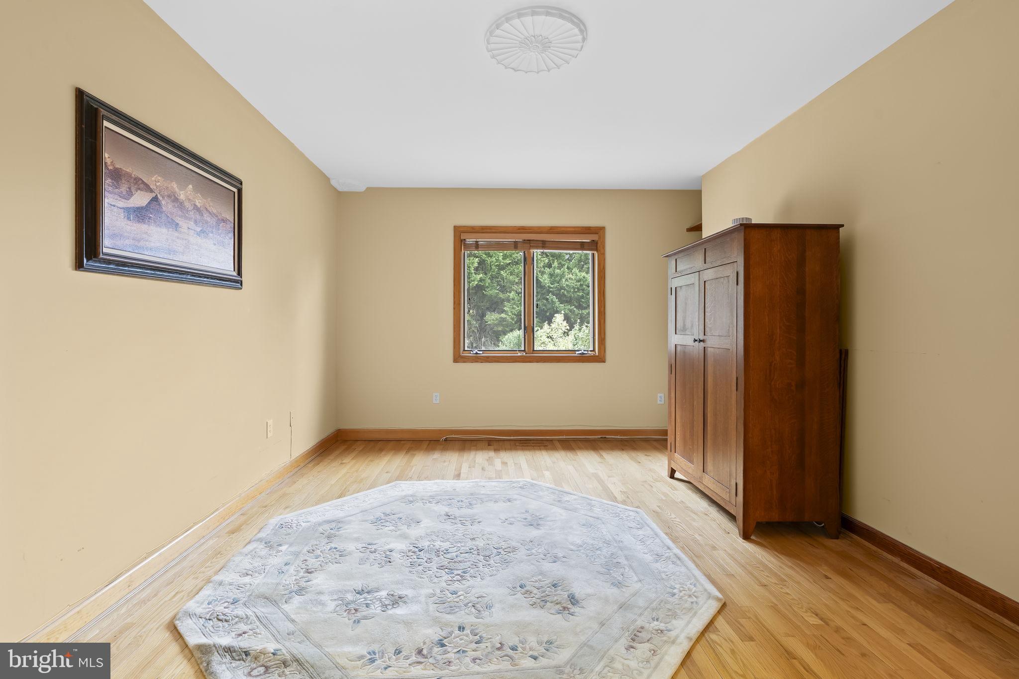 OLD SOUTH COUNTRY CLUB - Residential