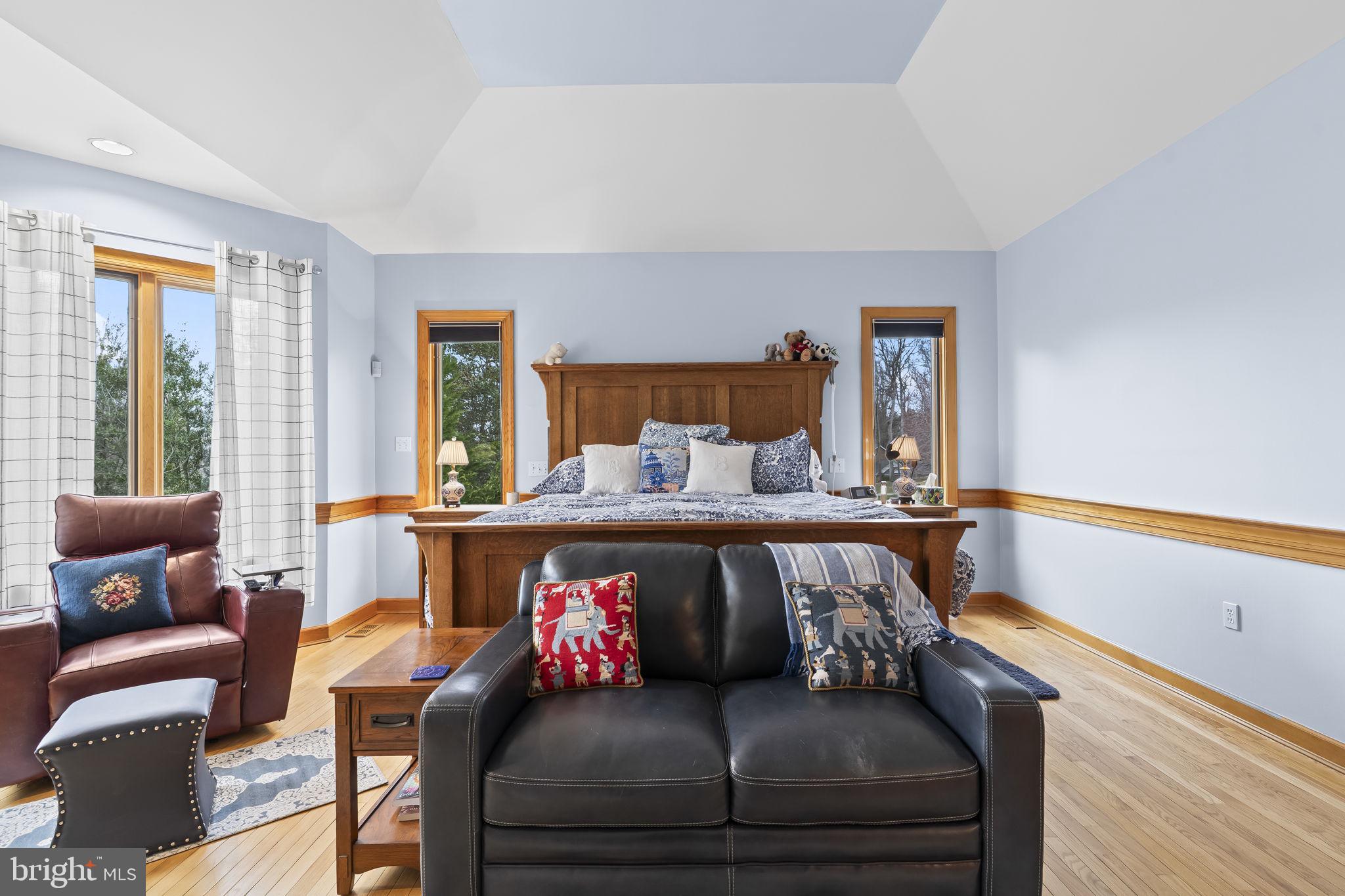 OLD SOUTH COUNTRY CLUB - Residential