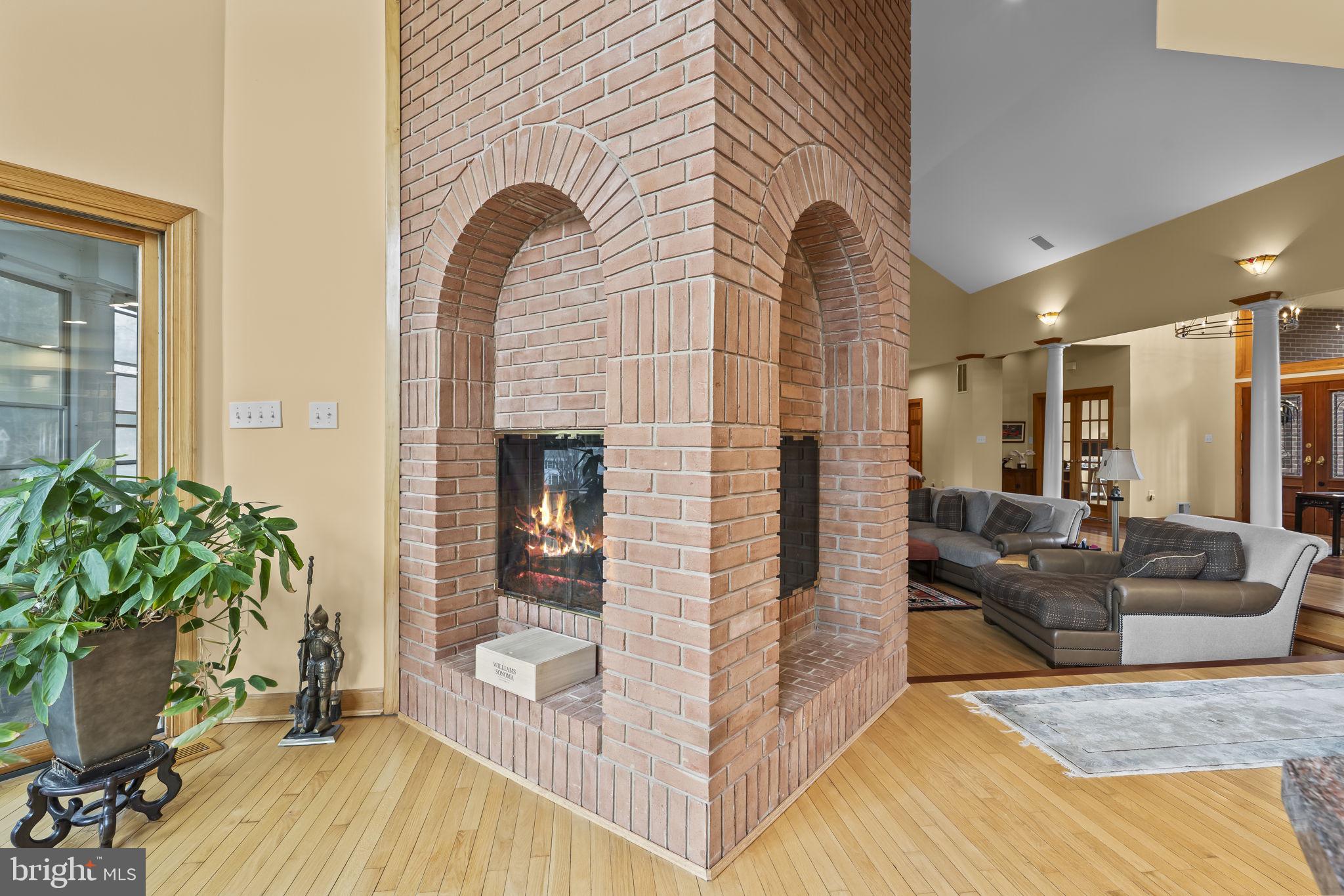 OLD SOUTH COUNTRY CLUB - Residential